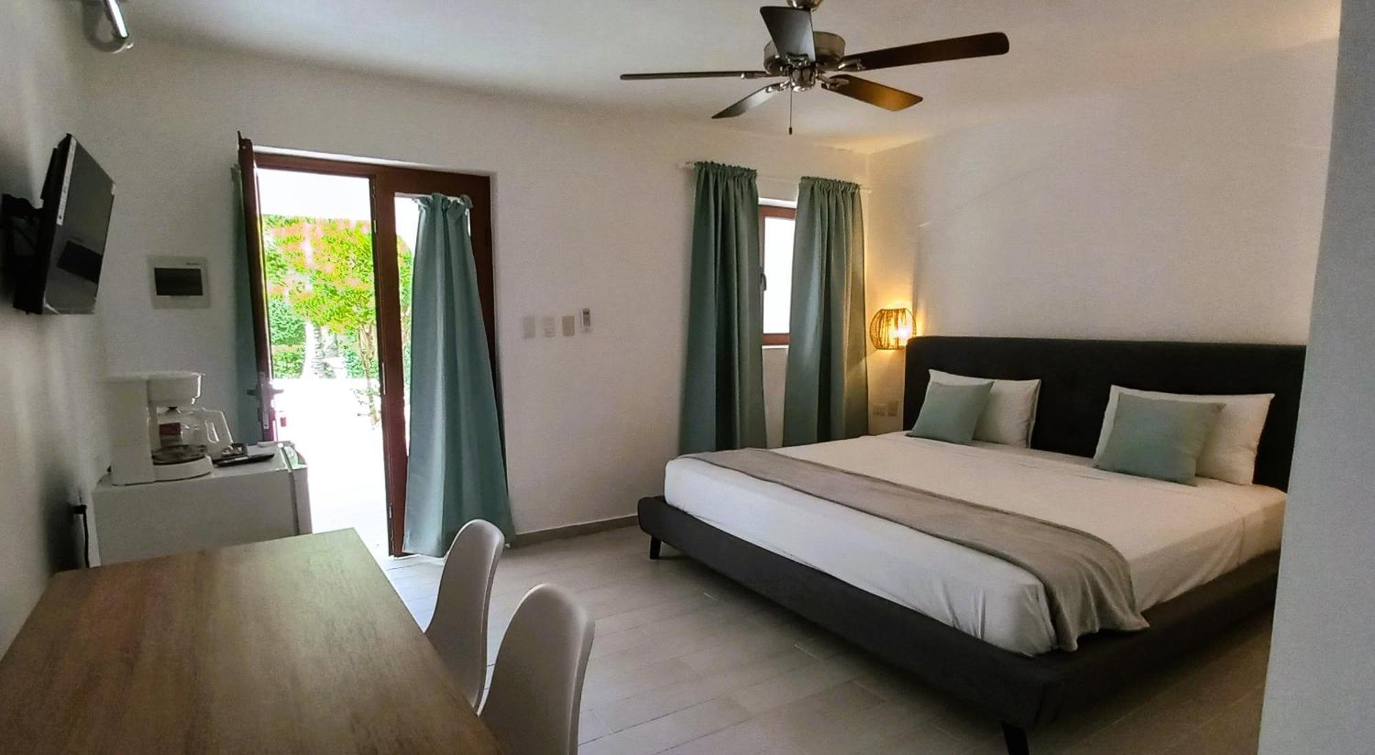 Los Corales Beach Village Punta Cana - The Original Екстериор снимка